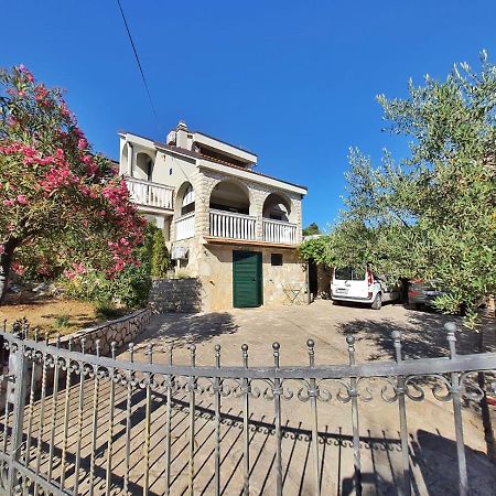 Apartmani Latin Jezera Exterior photo
